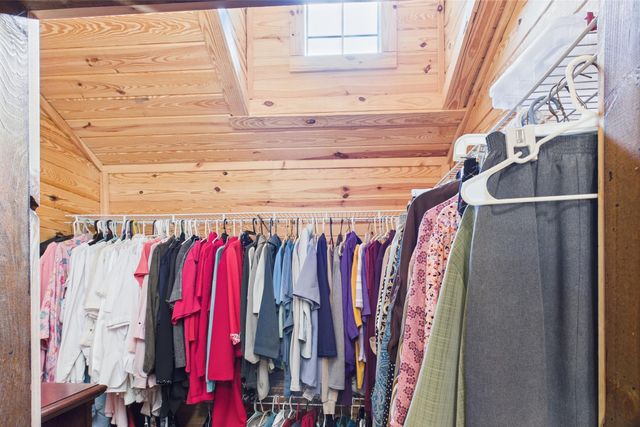 663 John R Jones Road, London, KY 40741