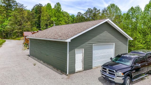 663 John R Jones Road, London, KY 40741