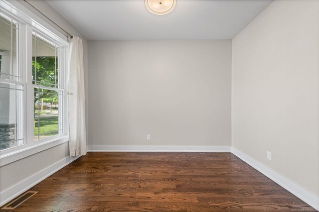 3712 Elmhurst Avenue, Royal Oak, MI 48073