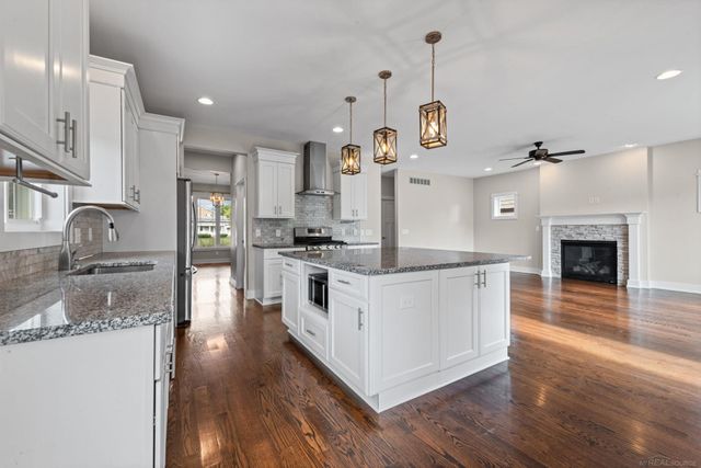 3712 Elmhurst Avenue, Royal Oak, MI 48073