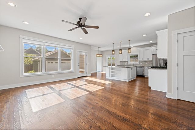 3712 Elmhurst Avenue, Royal Oak, MI 48073