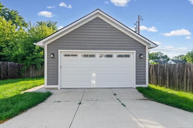 3712 Elmhurst Avenue, Royal Oak, MI 48073