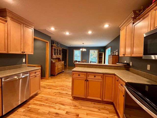 5318 Blackjack School Road, Crane, MO 65633