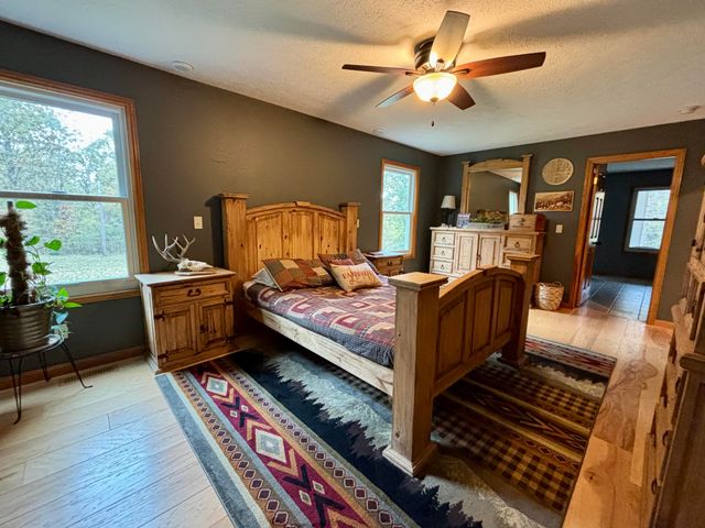 5318 Blackjack School Road, Crane, MO 65633