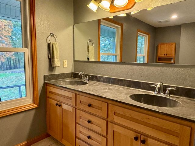 5318 Blackjack School Road, Crane, MO 65633