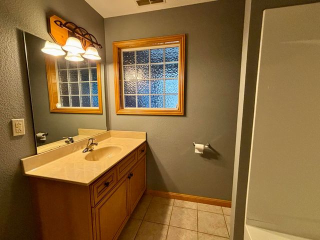 5318 Blackjack School Road, Crane, MO 65633