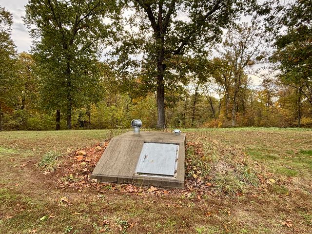 5318 Blackjack School Road, Crane, MO 65633