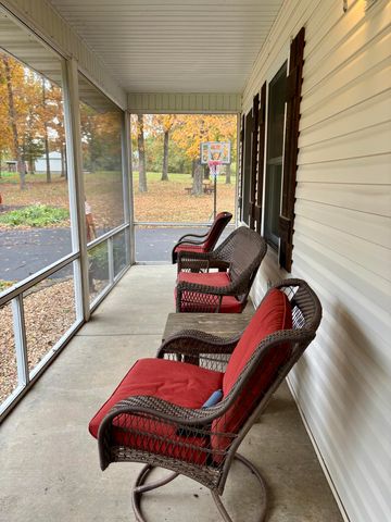 5318 Blackjack School Road, Crane, MO 65633