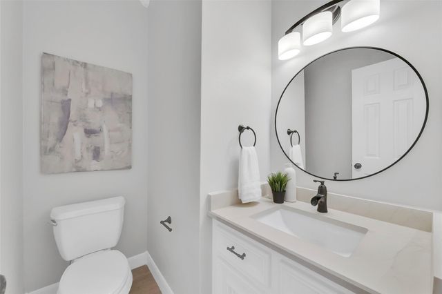 202 Victoria Way, Friendswood, TX 77546