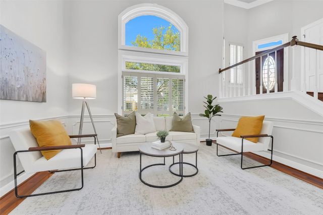 202 Victoria Way, Friendswood, TX 77546