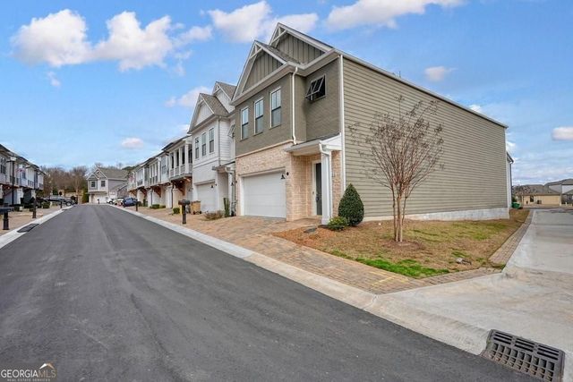 123 Village Green Avenue, Woodstock, GA 30189