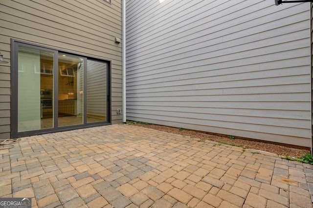 123 Village Green Avenue, Woodstock, GA 30189