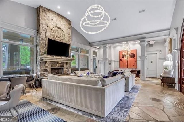 123 Village Green Avenue, Woodstock, GA 30189