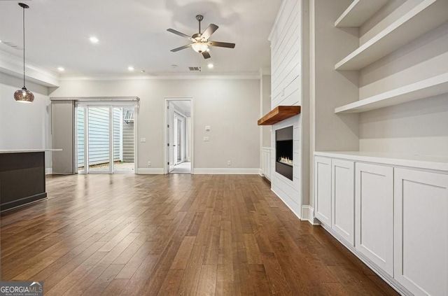 123 Village Green Avenue, Woodstock, GA 30189