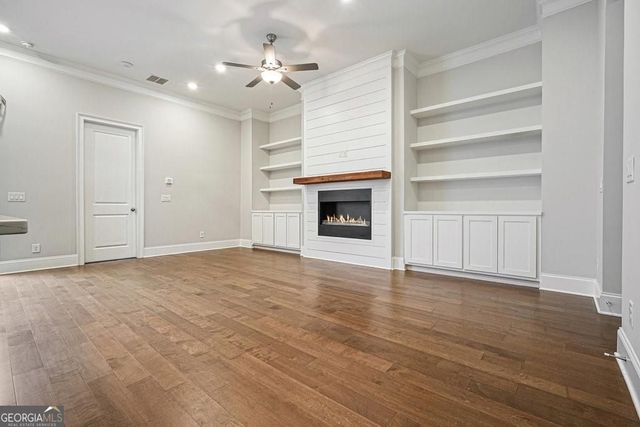 123 Village Green Avenue, Woodstock, GA 30189