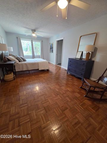 1 Golfview Court, Calabash, NC 28467