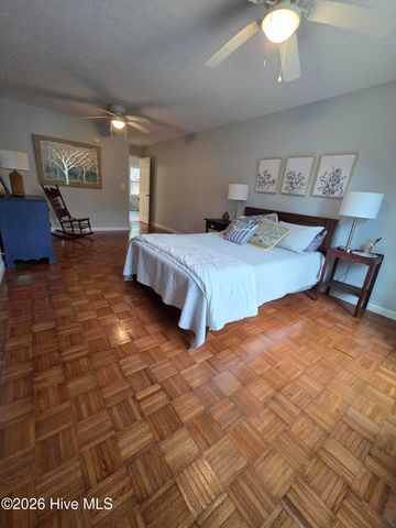 1 Golfview Court, Calabash, NC 28467