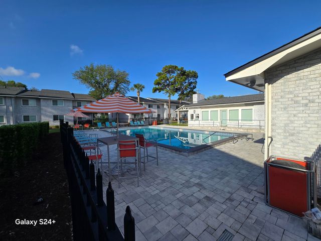 605 Colonial Drive, 4, Fort Walton Beach, FL 32547