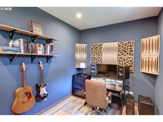33032 PACIFIC BELLEVUE Ln, Warrenton, OR 97146