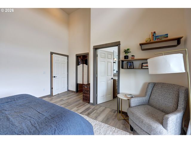 33032 PACIFIC BELLEVUE Ln, Warrenton, OR 97146