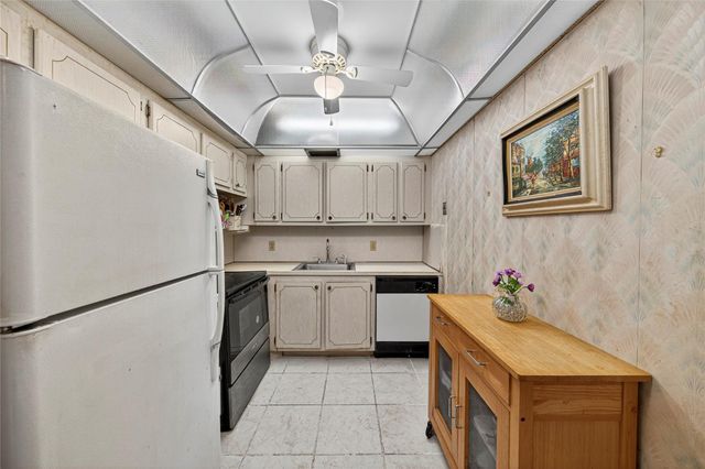 102 Newport F 102, Deerfield Beach, FL 33442