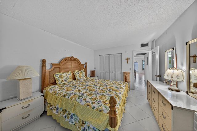102 Newport F 102, Deerfield Beach, FL 33442