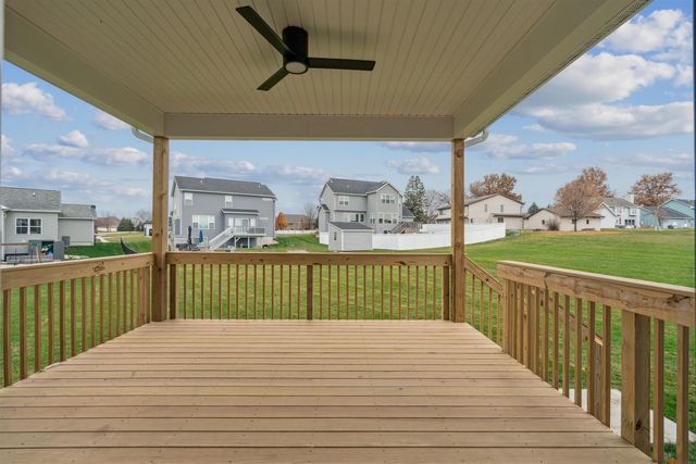 128 Goldcrest Court, Waterloo, IA 50701