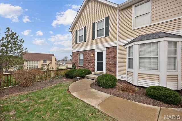 1755 Florine Boulevard A, St Charles, MO 63303