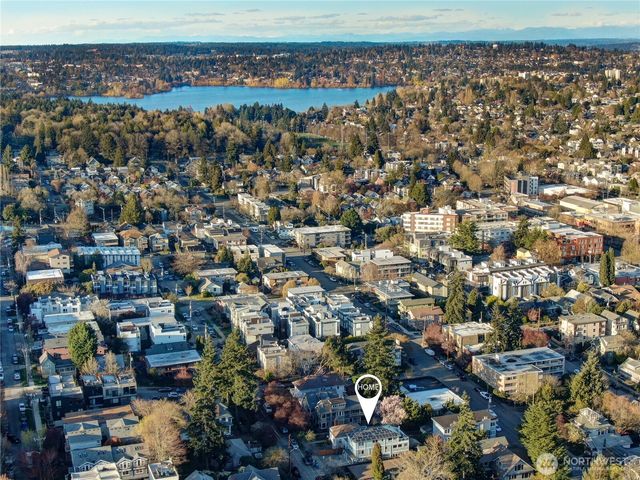 4258 N Whitman Ave, Seattle, WA 98103