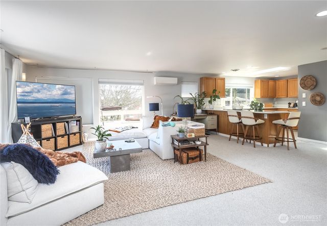 4258 N Whitman Ave, Seattle, WA 98103