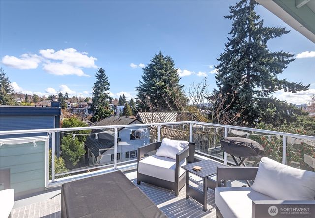 4258 N Whitman Ave, Seattle, WA 98103