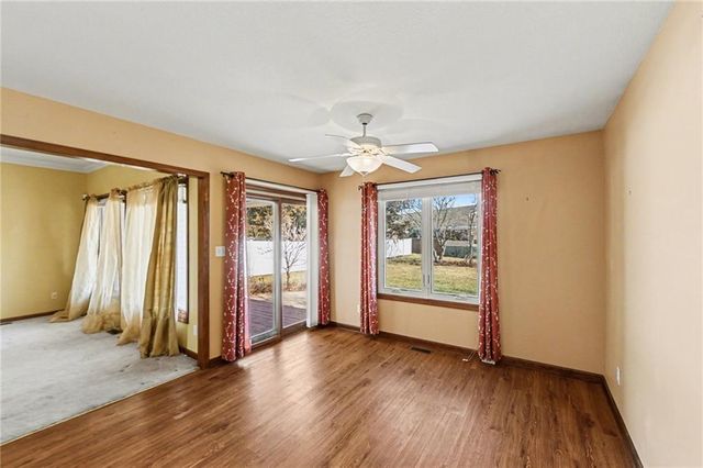 2448 SW Golf View Court, Topeka, KS 66614