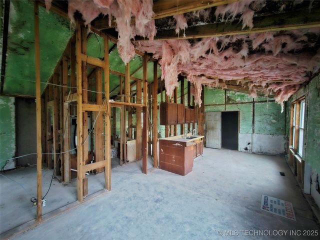 16254 E 410 Road, Claremore, OK 74017