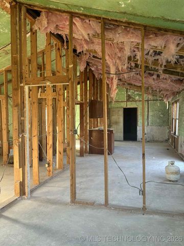 16254 E 410 Road, Claremore, OK 74017