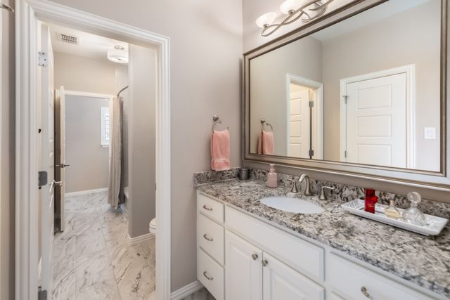 1245 Blue Lake Boulevard, Arlington, TX 76005