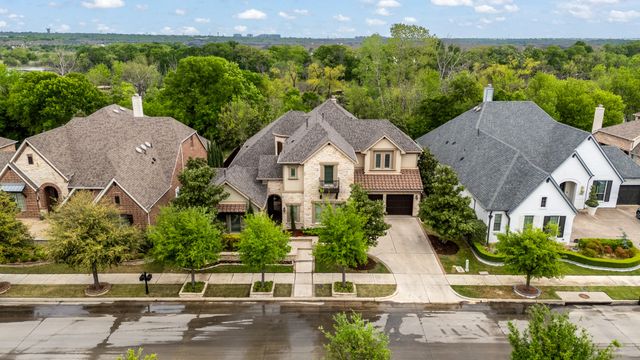 1245 Blue Lake Boulevard, Arlington, TX 76005