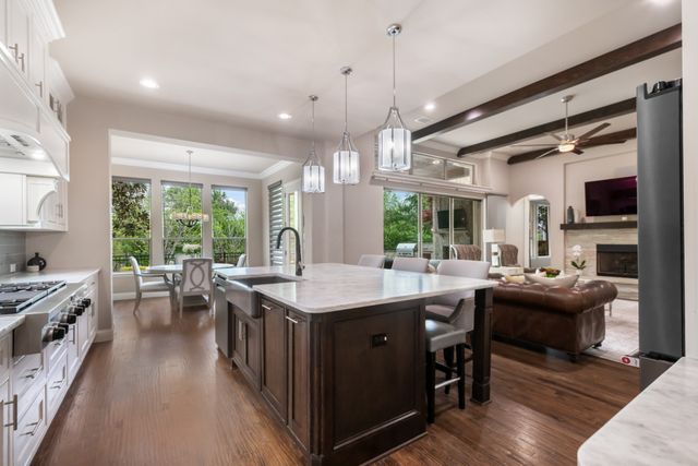 1245 Blue Lake Boulevard, Arlington, TX 76005