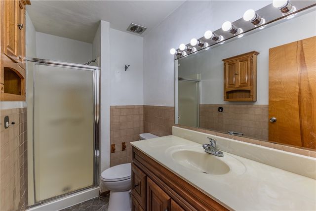 5194 Heckathorn Road, Brookville, OH 45309