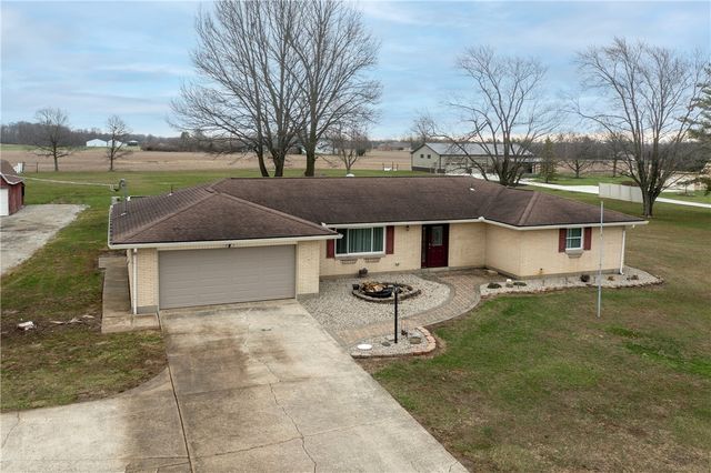5194 Heckathorn Road, Brookville, OH 45309