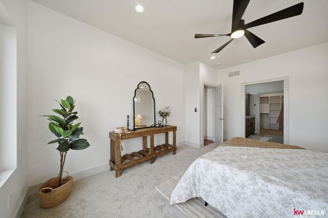 9428 S 87th Street, Lincoln, NE 68526