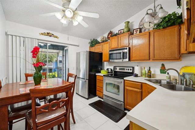 5417 LAKE MARGARET DRIVE G, Orlando, FL 32812