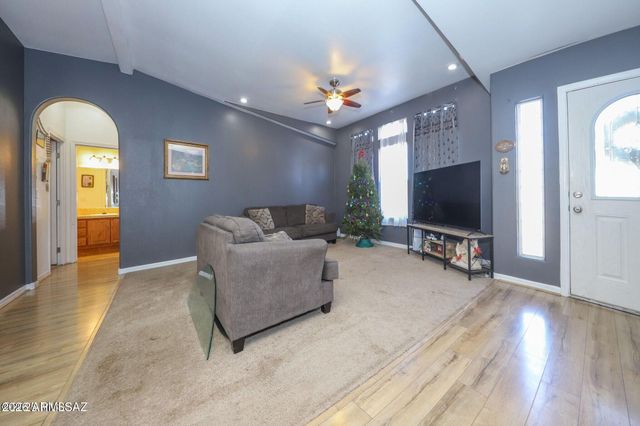 9301 W Bruce Street, Tucson, AZ 85735