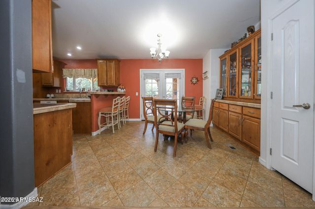 9301 W Bruce Street, Tucson, AZ 85735