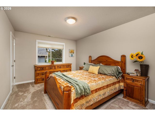 13537 Sw ASH Ave, Portland, OR 97223