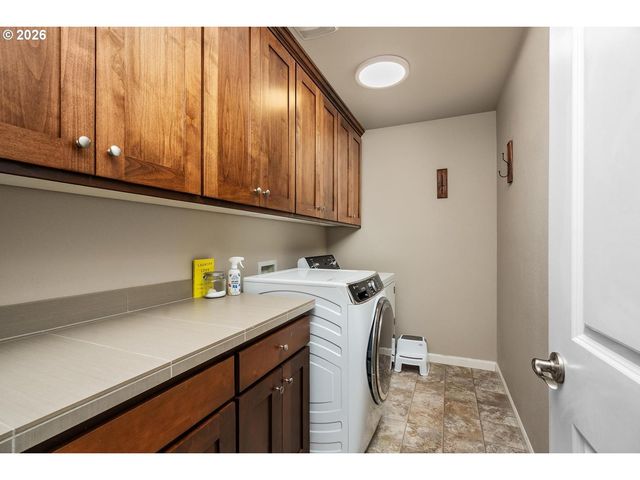 13537 Sw ASH Ave, Portland, OR 97223