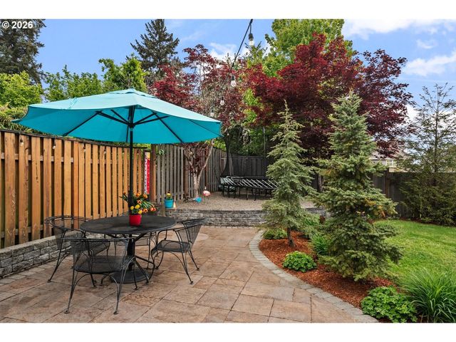 13537 Sw ASH Ave, Portland, OR 97223