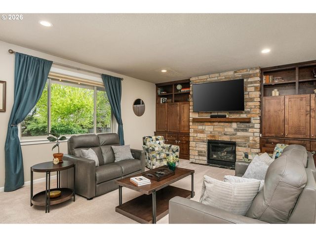 13537 Sw ASH Ave, Portland, OR 97223