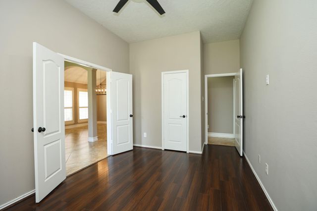 17510 Forest Vine Court, Tomball, TX 77377