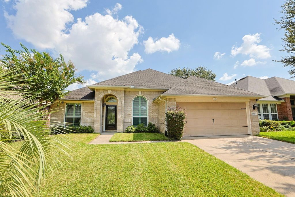 17510 Forest Vine Court, Tomball, TX 77377