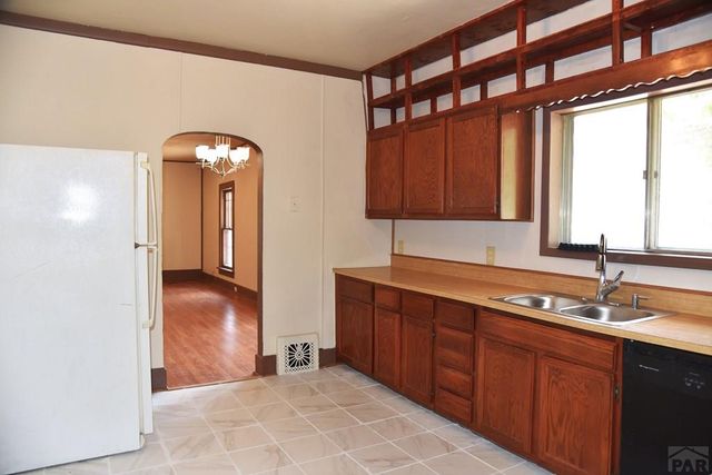 919 Tascosa, Trinidad, CO 81082